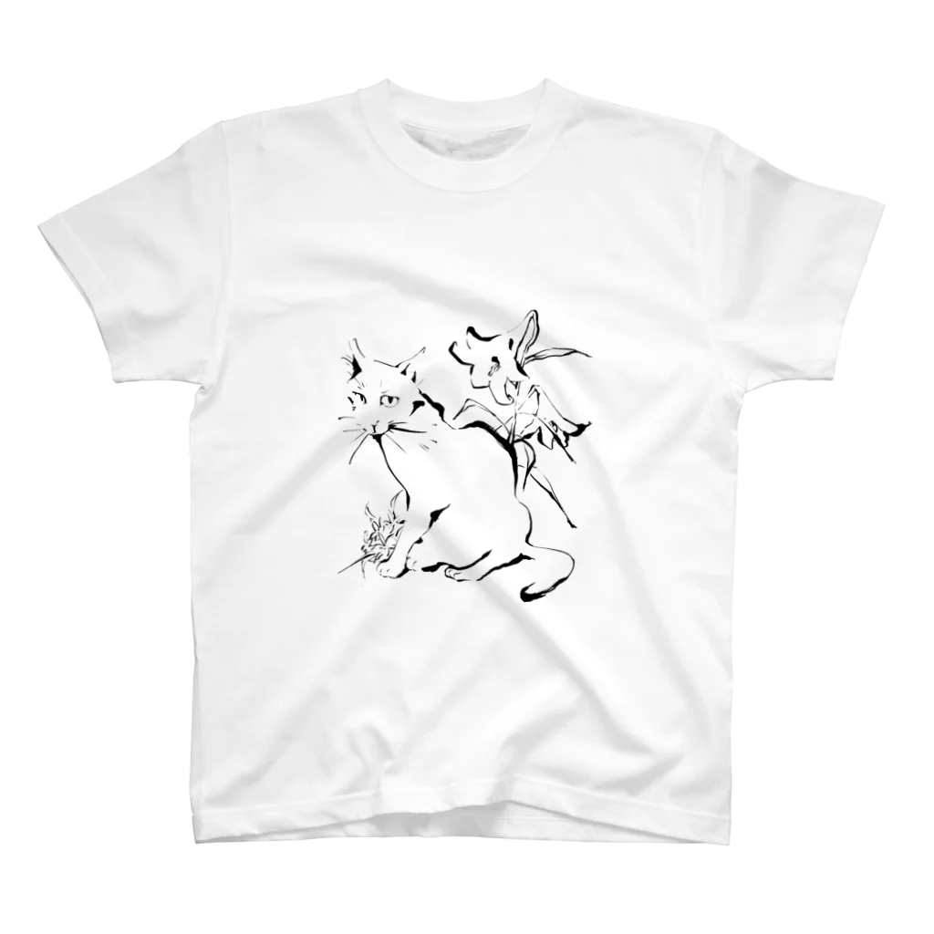 yuca(b_side)のするどいねこ スタンダードTシャツ