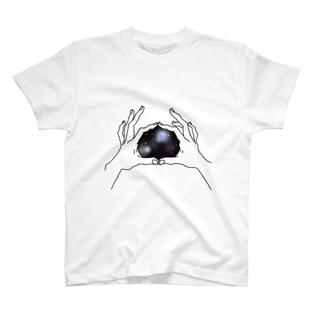 sinobuの手の中は宇宙 Regular Fit T-Shirt