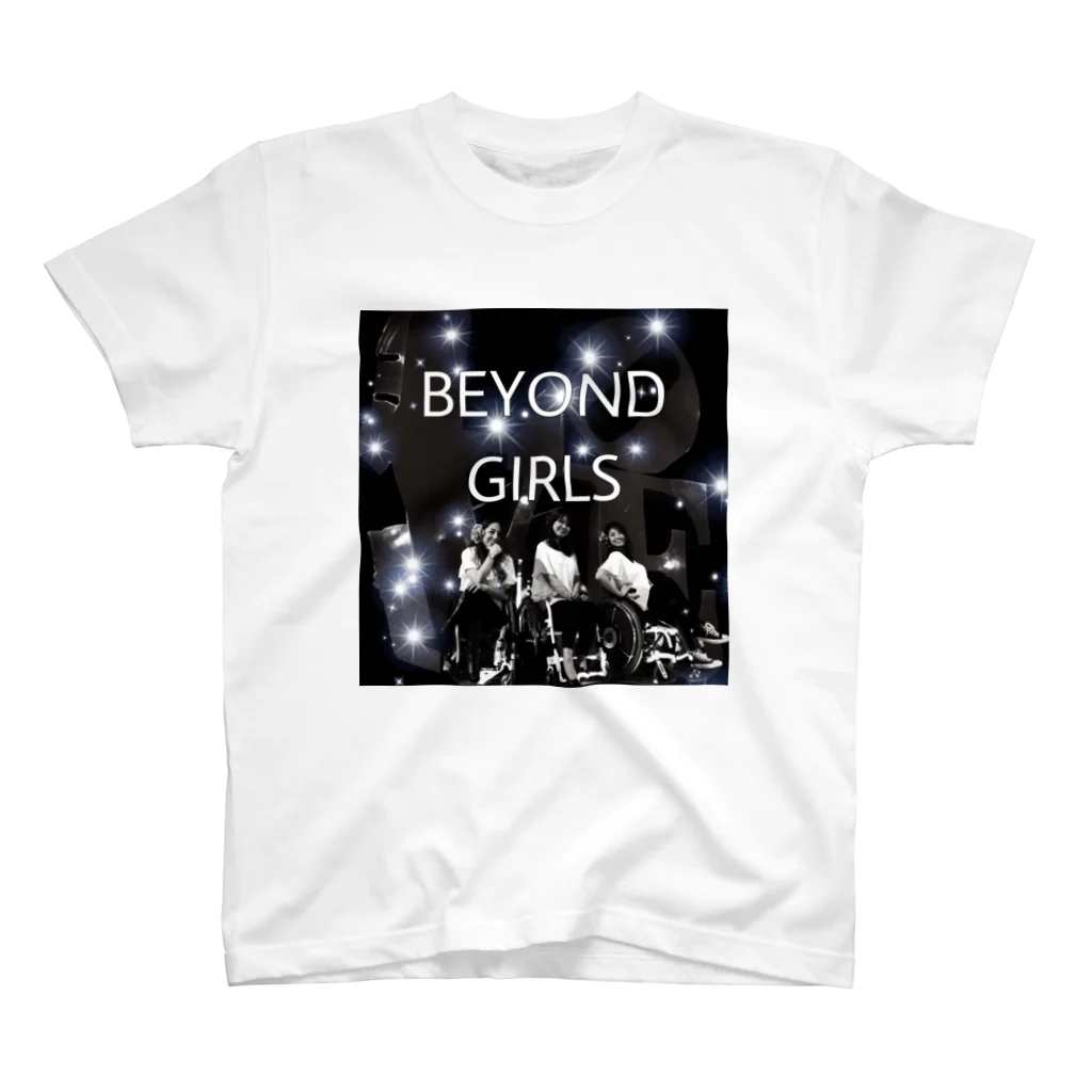 『ビヨンド ガールズ』 オリジナルグッズのBEYOND GIRLS Regular Fit T-Shirt