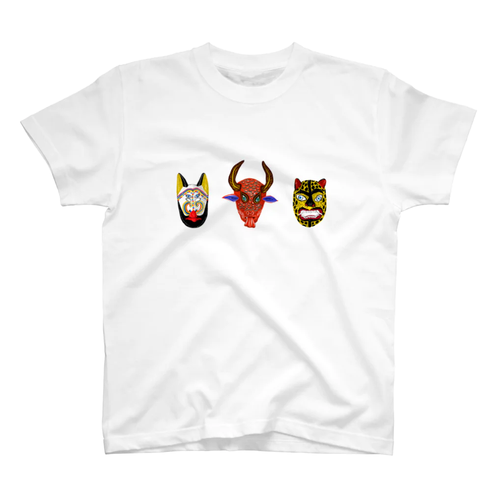 Tania NobukovskiのMEXICAN MASK 3 Regular Fit T-Shirt