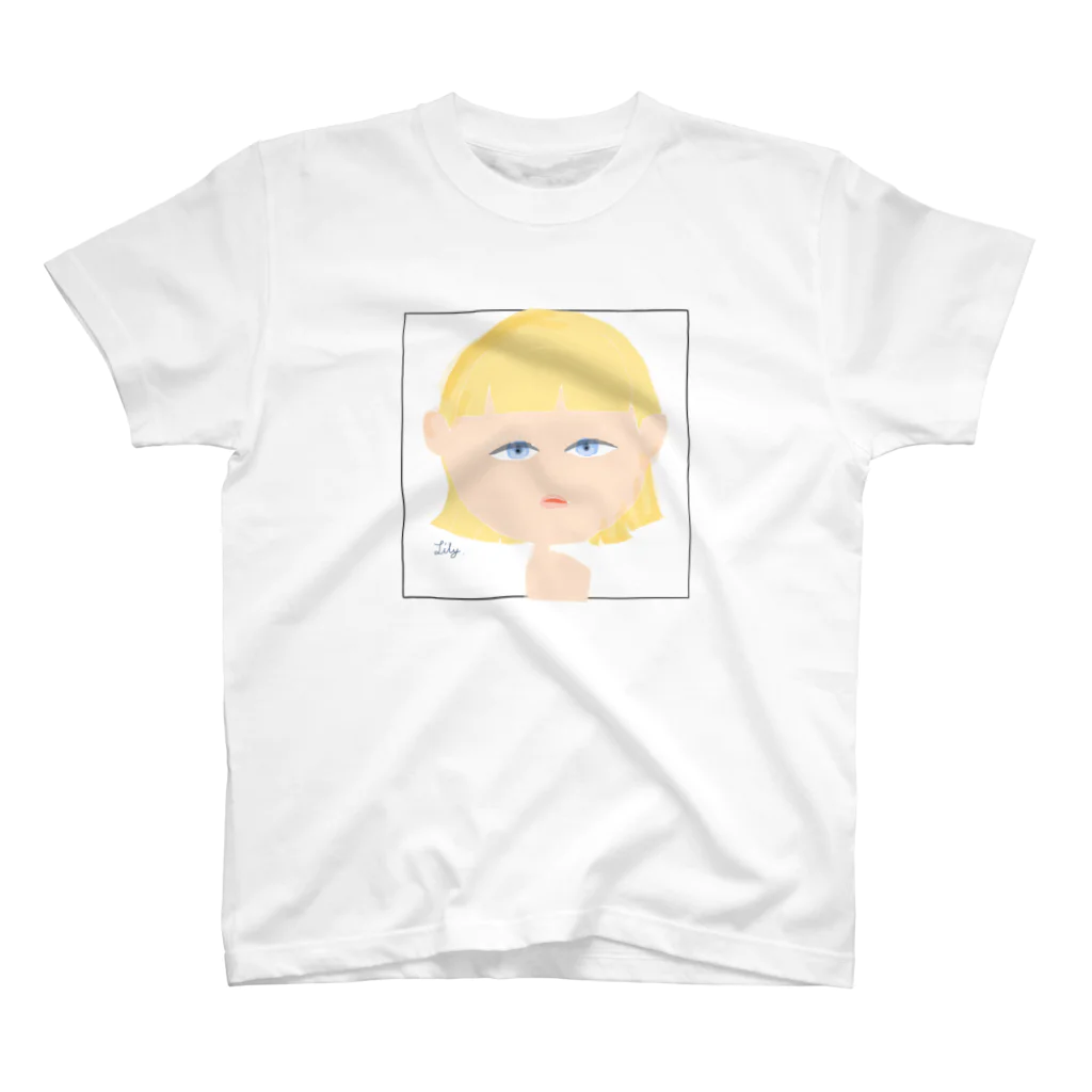 kr_aoivのLily Regular Fit T-Shirt