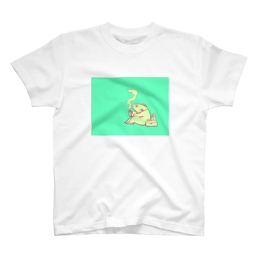 poyosumiの半魚サラリーマン スタンダードTシャツ