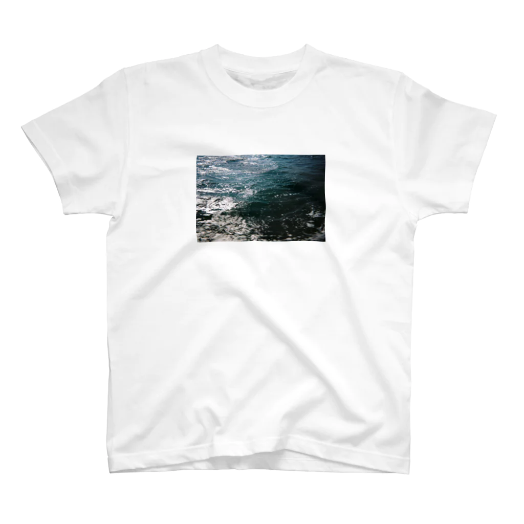 mio___whiteのエモ海 Regular Fit T-Shirt