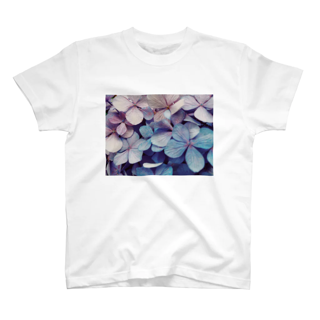 yanagiのhydrangea Regular Fit T-Shirt