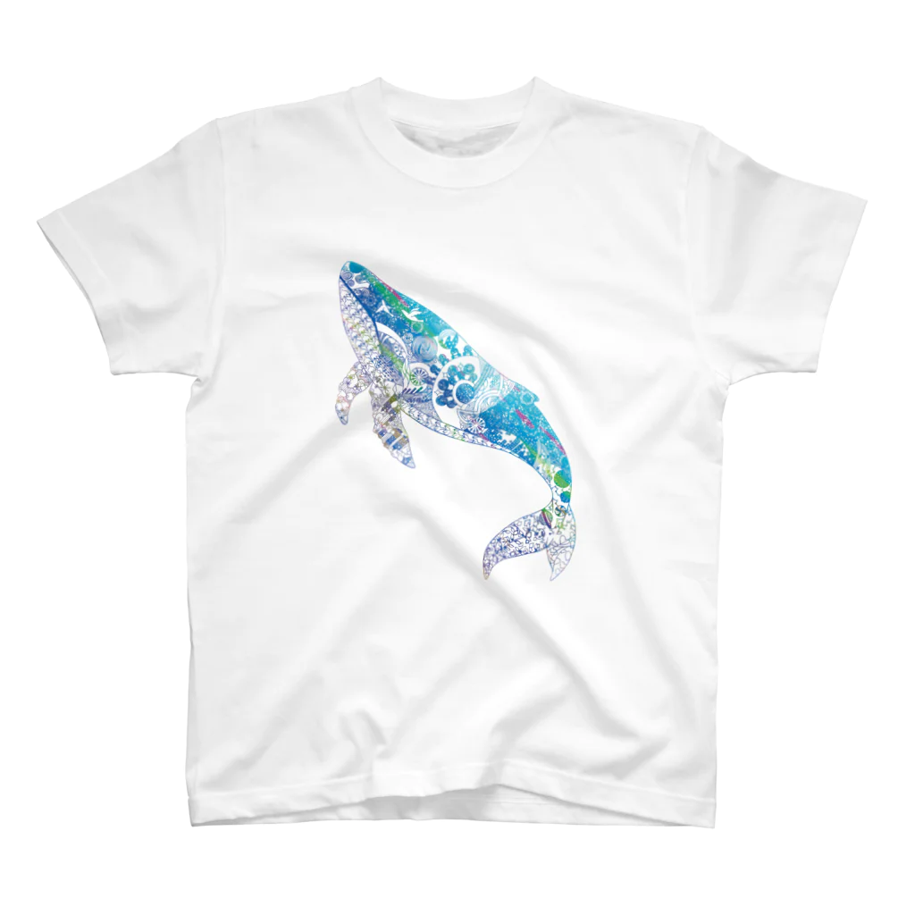 切り絵作家カジタミキの切り絵のクジラ柄 Regular Fit T-Shirt