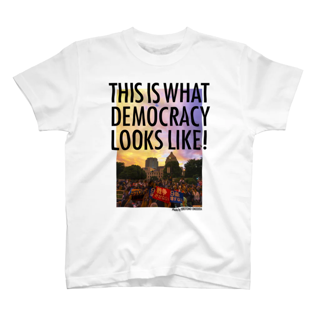 小野寺宏友の白生地用 WHAT'S DEMOCRACY? カラー Regular Fit T-Shirt