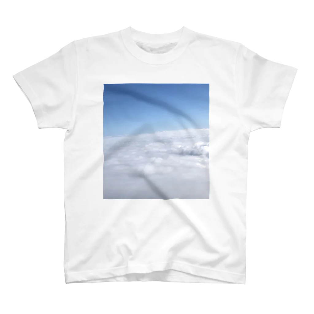 もんたろうの雲の上 Regular Fit T-Shirt