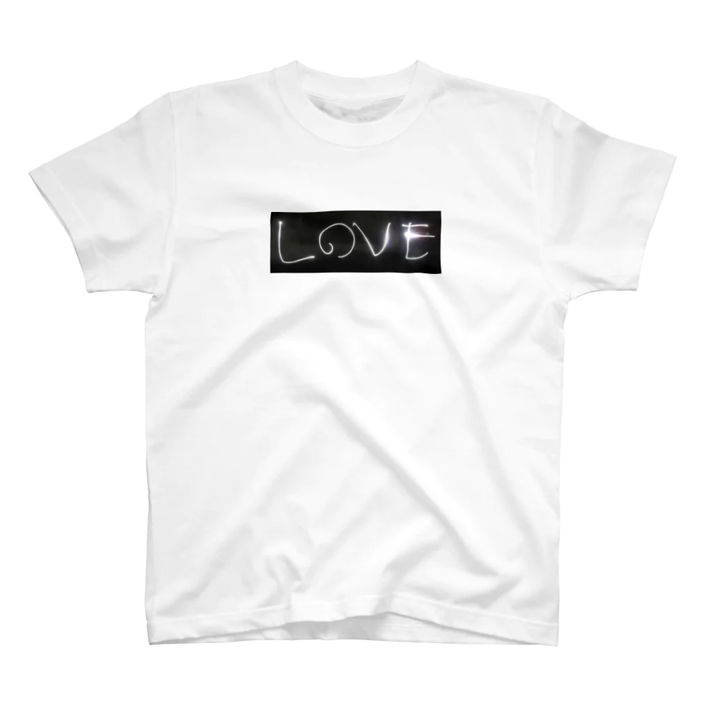 Ikura100のLOVE Regular Fit T-Shirt