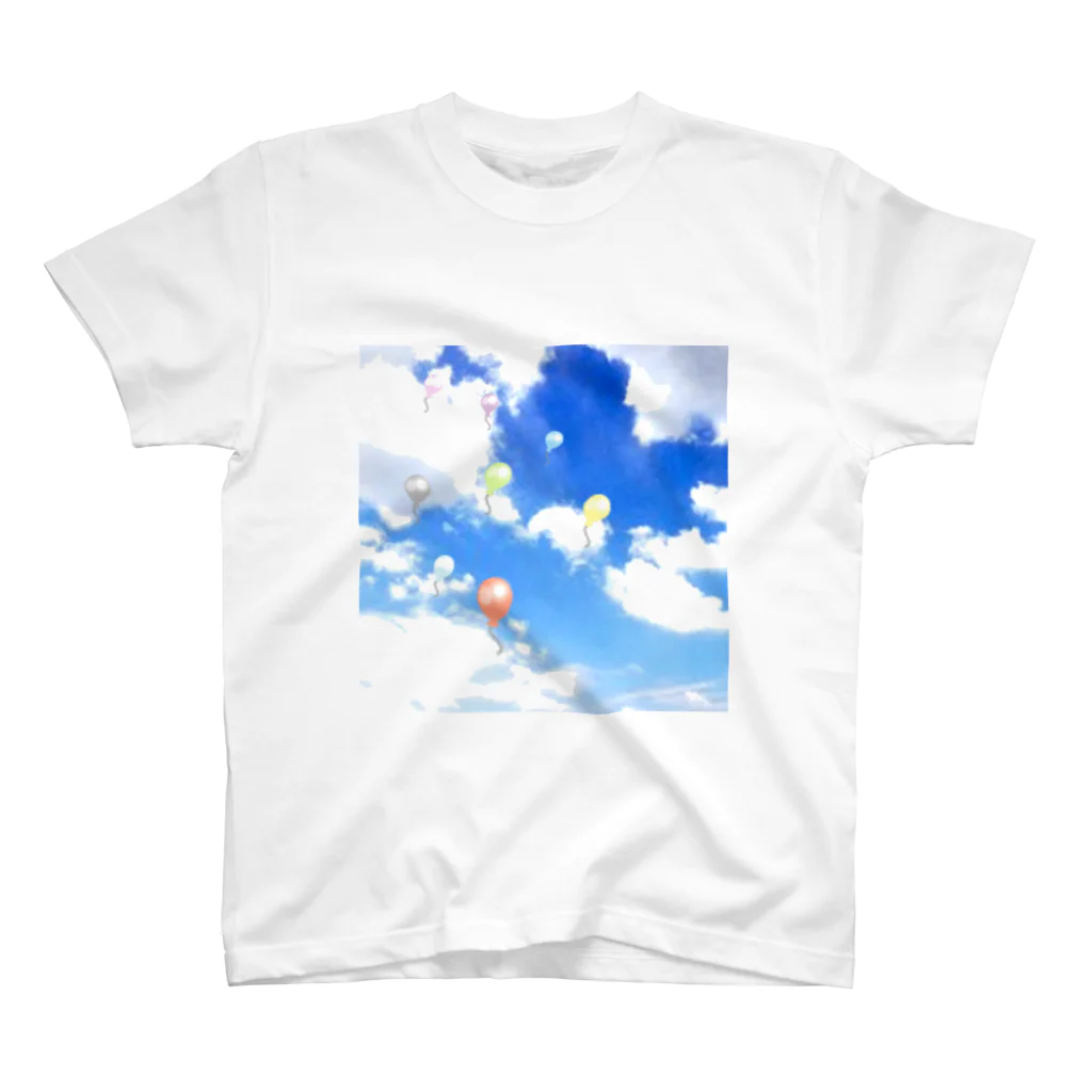 谷田部㌀⑨の空と風船 Regular Fit T-Shirt