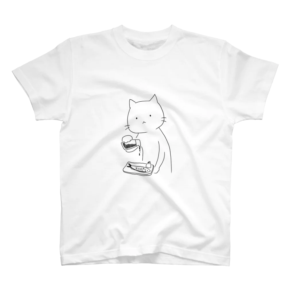 ゆいぼんのサンマに醤油をかける猫 スタンダードTシャツ