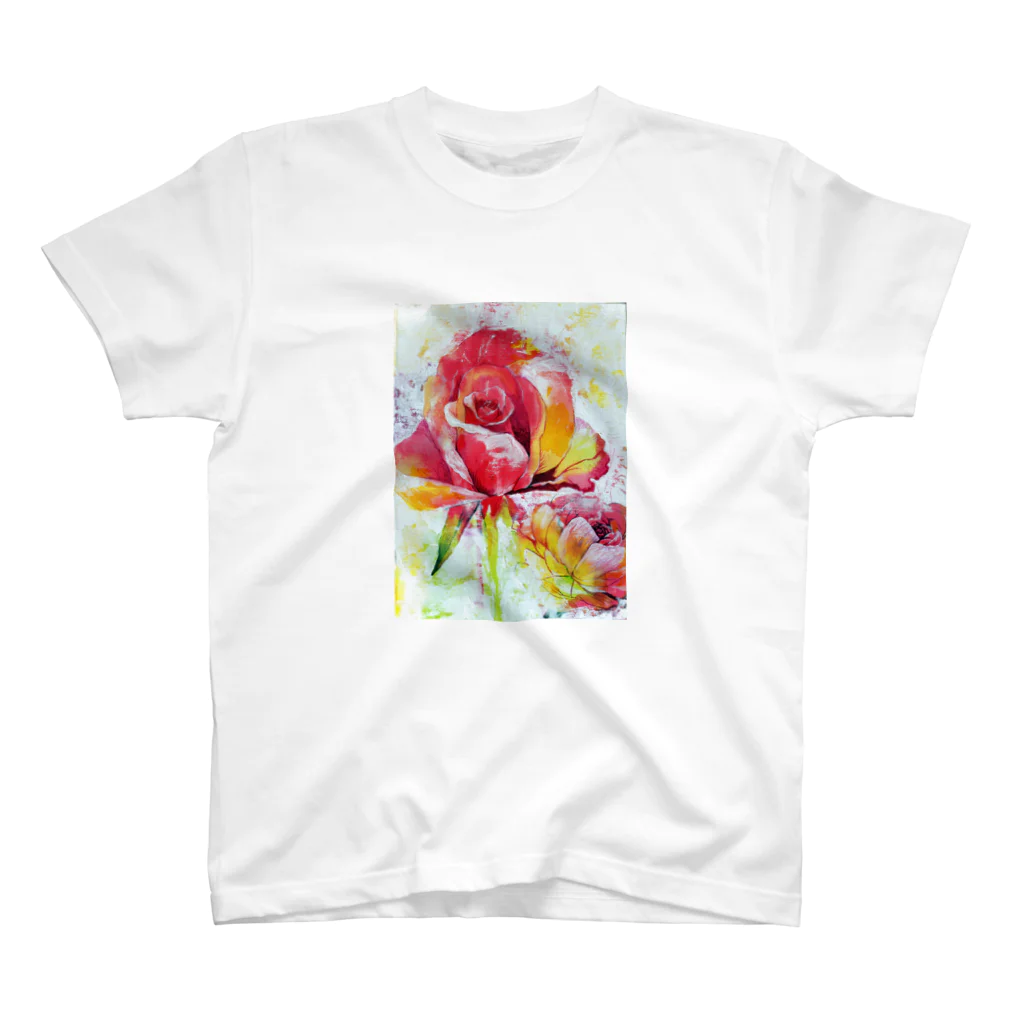 nahoko t.のSweet Roses Regular Fit T-Shirt