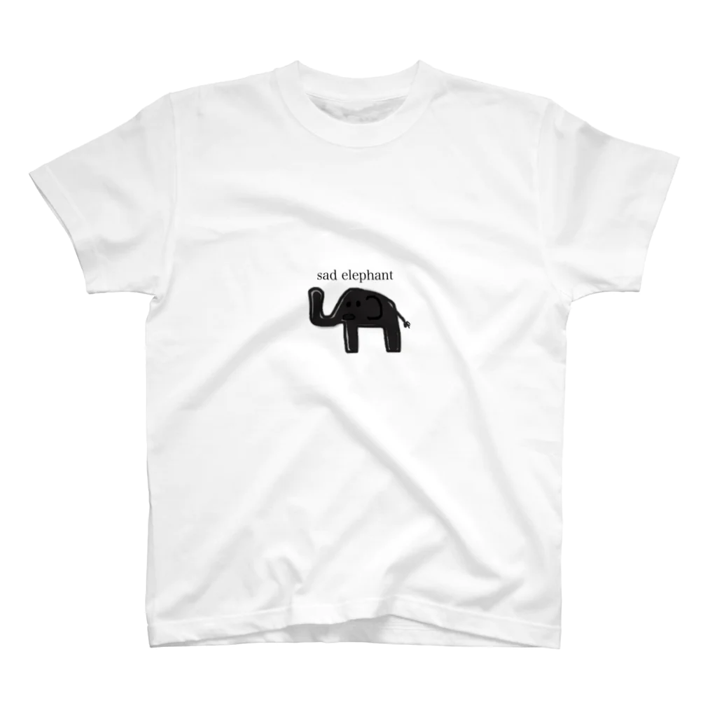 japanjunpのsad elephant  Regular Fit T-Shirt