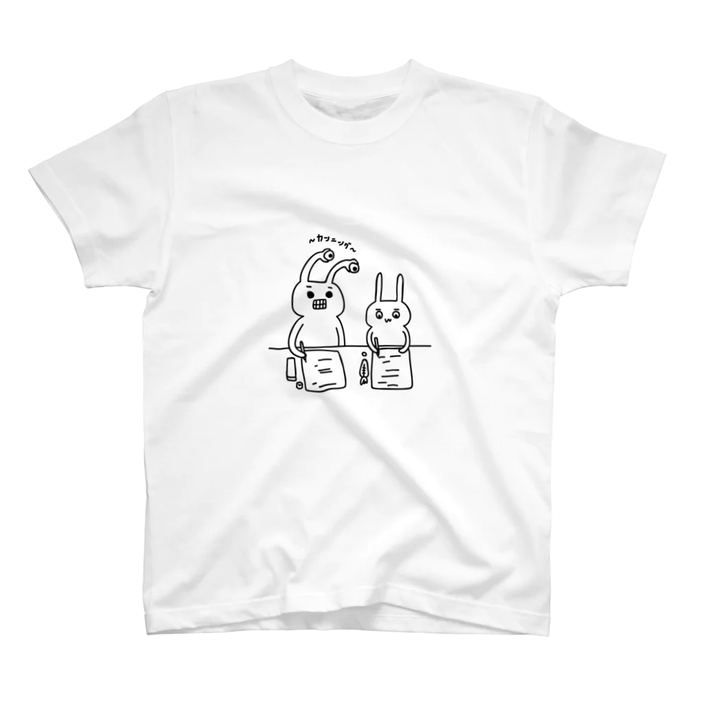 PokuStarのウサギとカンニング Regular Fit T-Shirt