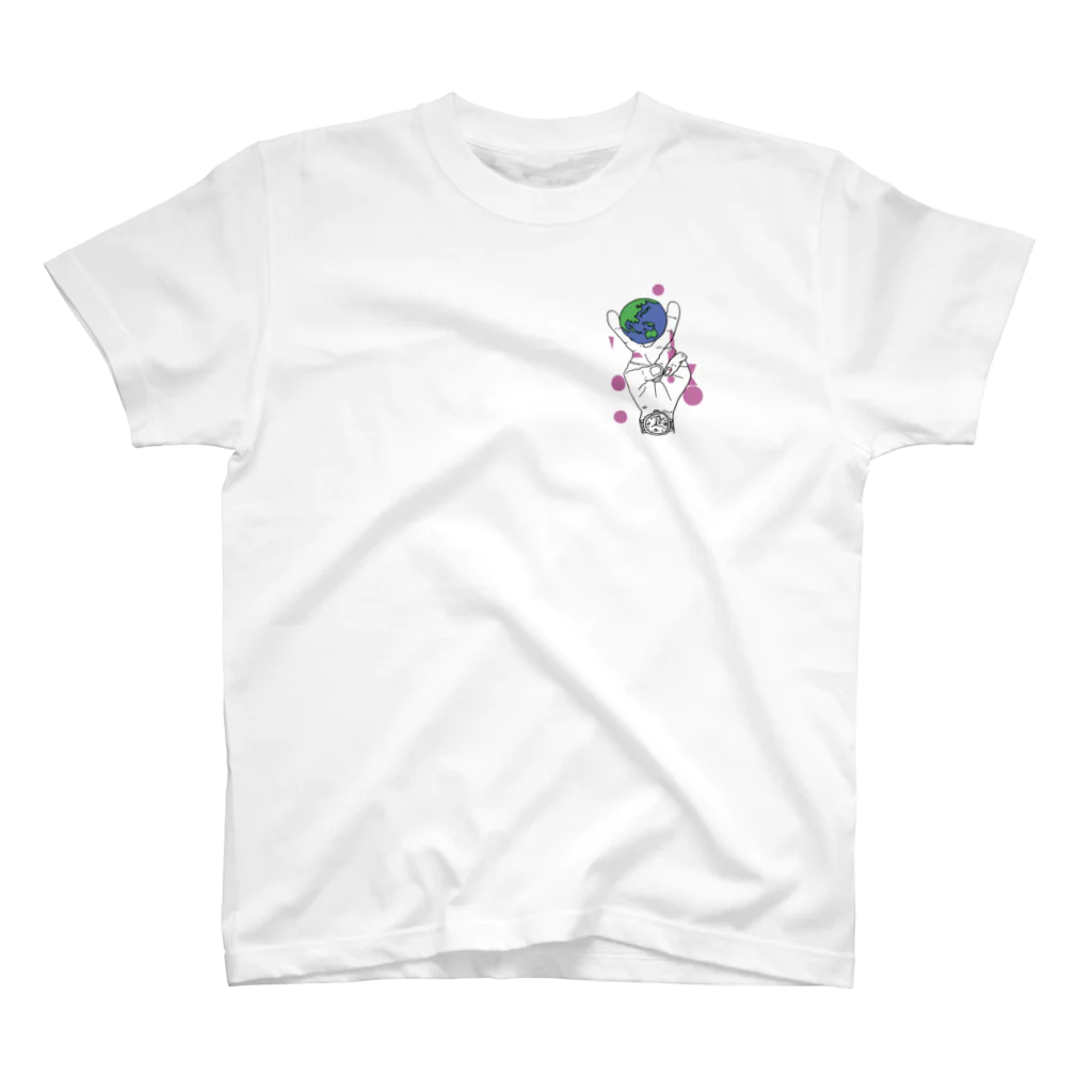 エクマリみつ子の地球をピースではさむ Regular Fit T-Shirt