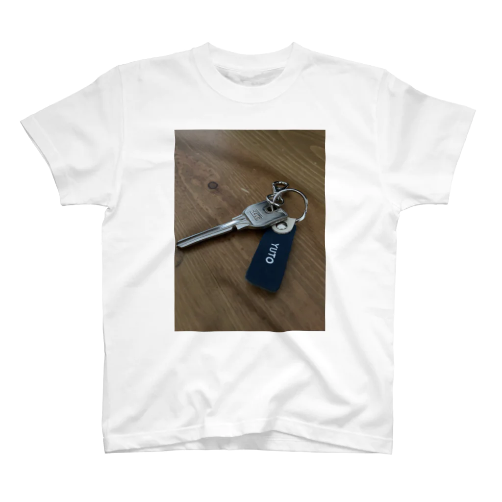 Dear yutoの元カノが置いていきそうな鍵 Regular Fit T-Shirt