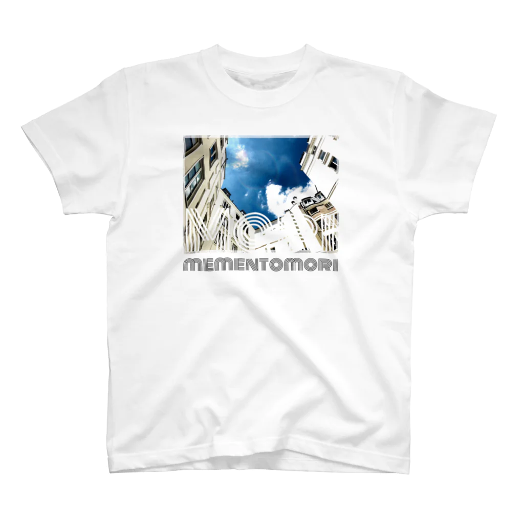 Memento Moriのパリの空～MORIを添えて～ Regular Fit T-Shirt