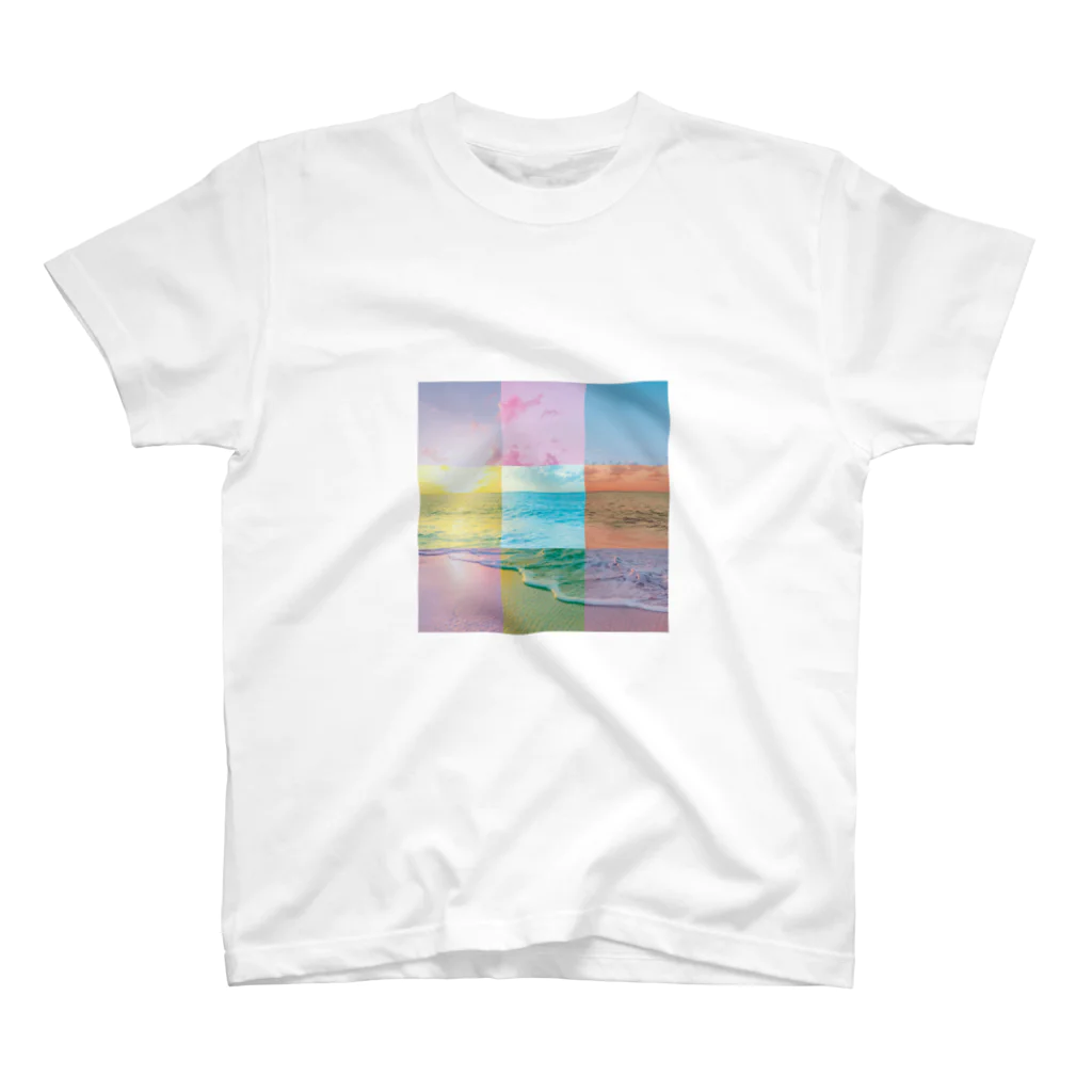 MARCHの浜辺のコラージュ スタンダードTシャツ