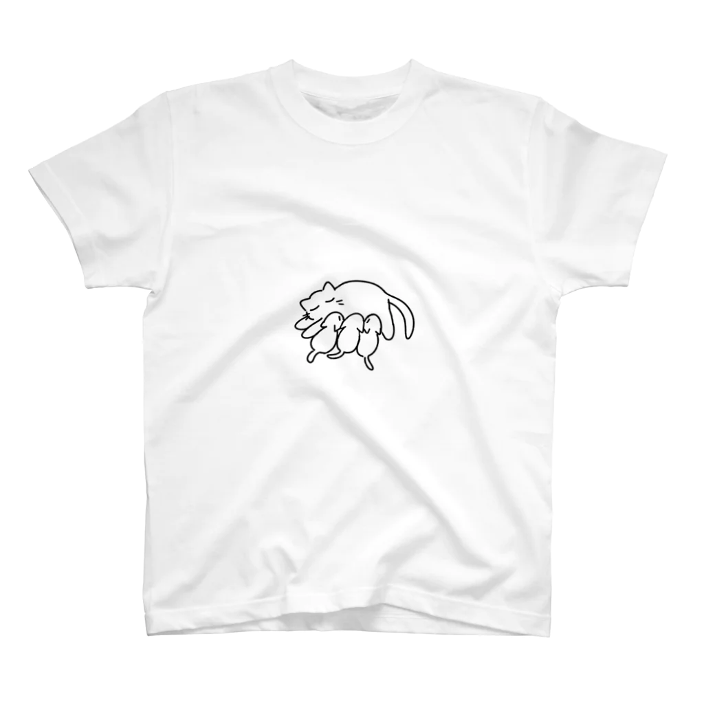 kurokuro69のネコの親子 Regular Fit T-Shirt