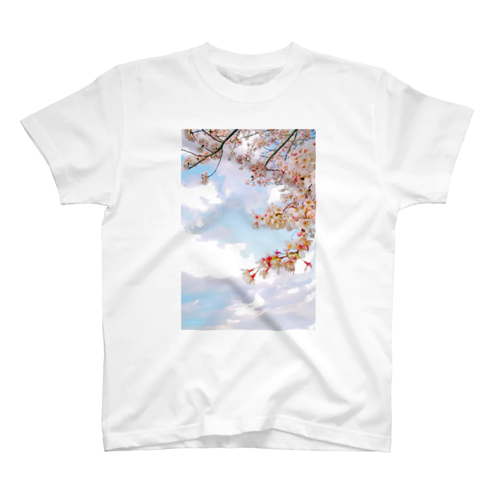 Tio Heartilの空と桜 Regular Fit T-Shirt