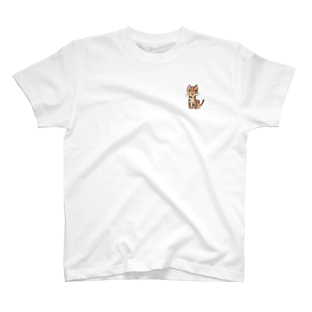 猫のクーちゃんの猫のクーちゃん（ワンポイント） Regular Fit T-Shirt