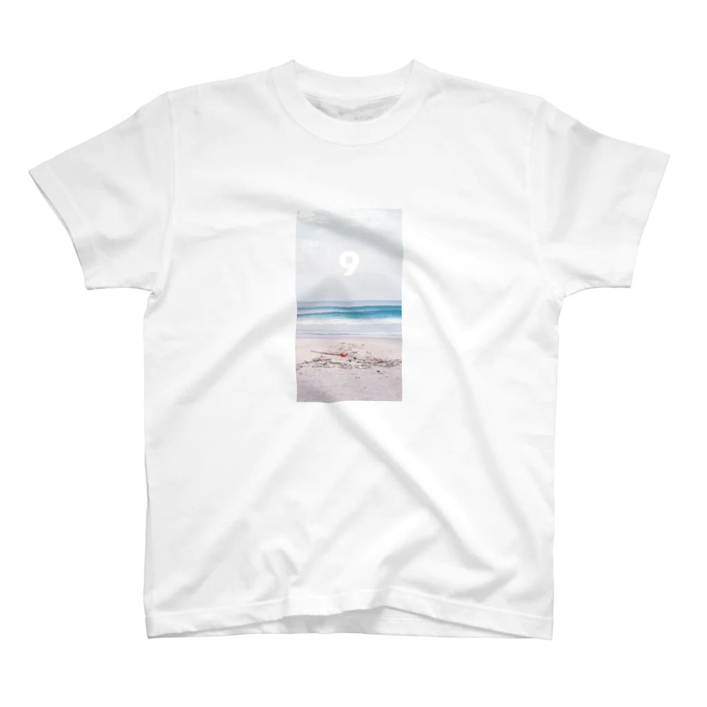 Izumi KのBeach No.9 スタンダードTシャツ