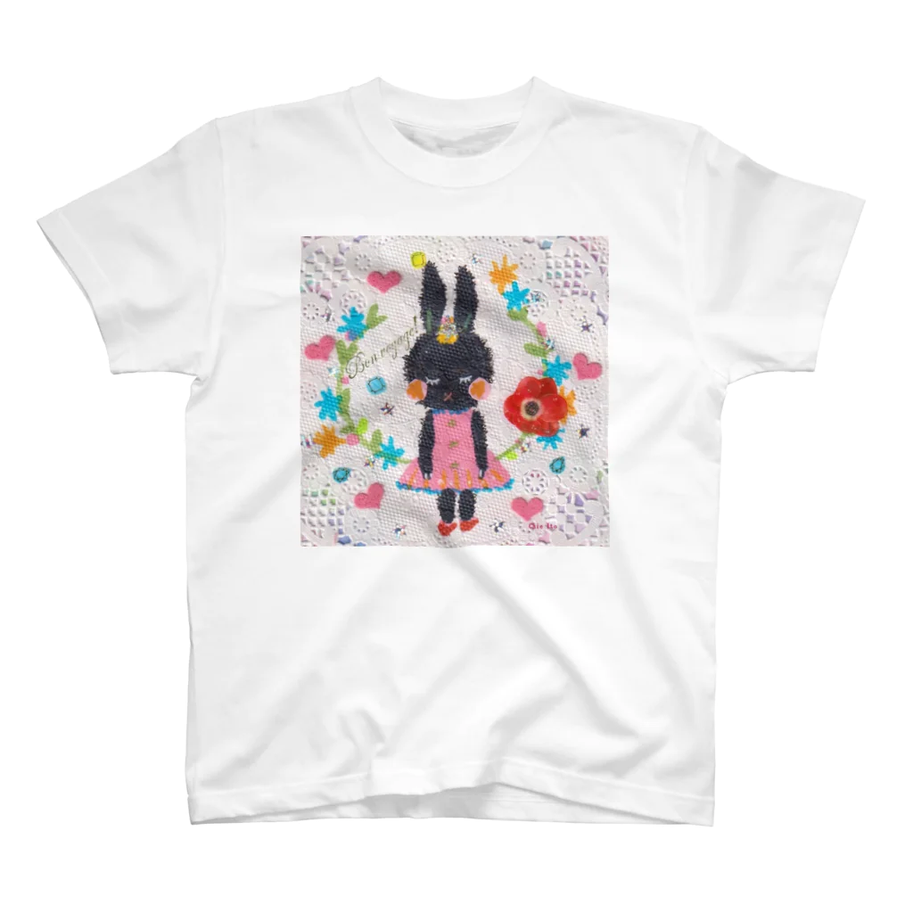 Chieの小部屋のくろウサコちゃん スタンダードTシャツ