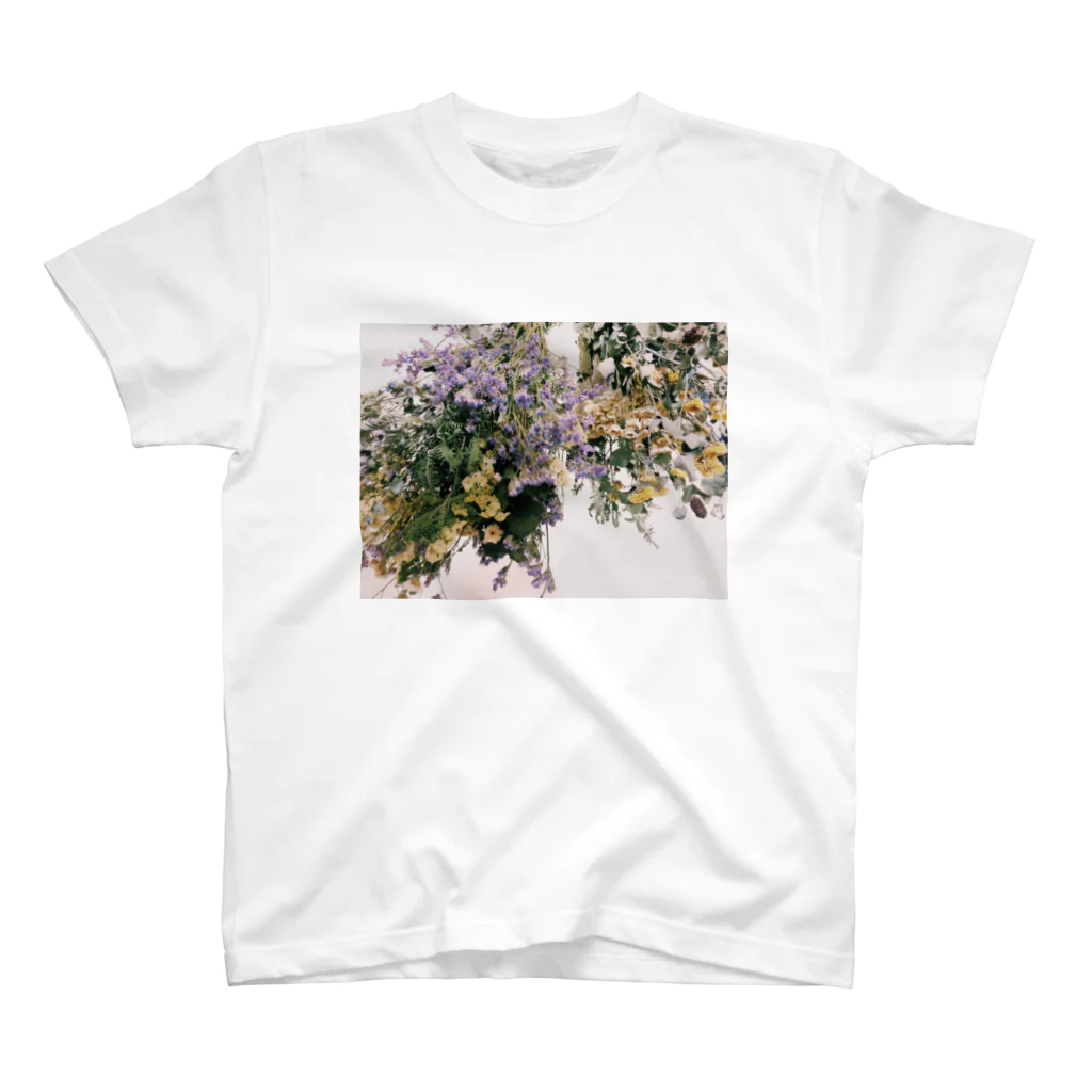 茉莉花の花嫁のブーケ スタンダードTシャツ