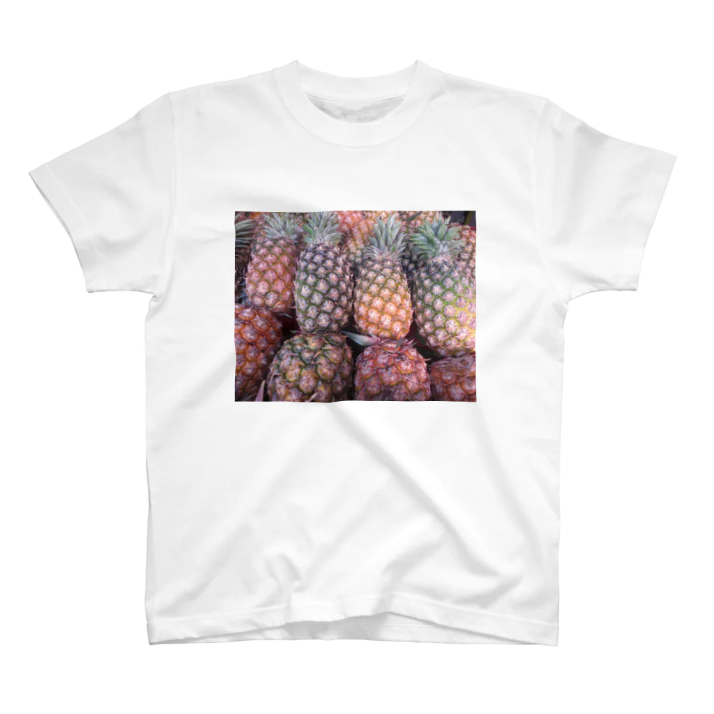 happy3のTAIWANのパイナップル Regular Fit T-Shirt