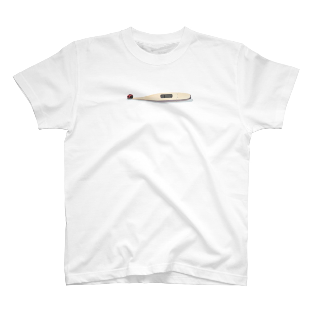 ノザキ-Nozakiのありったけの温もりを与えるてんとう虫 Regular Fit T-Shirt