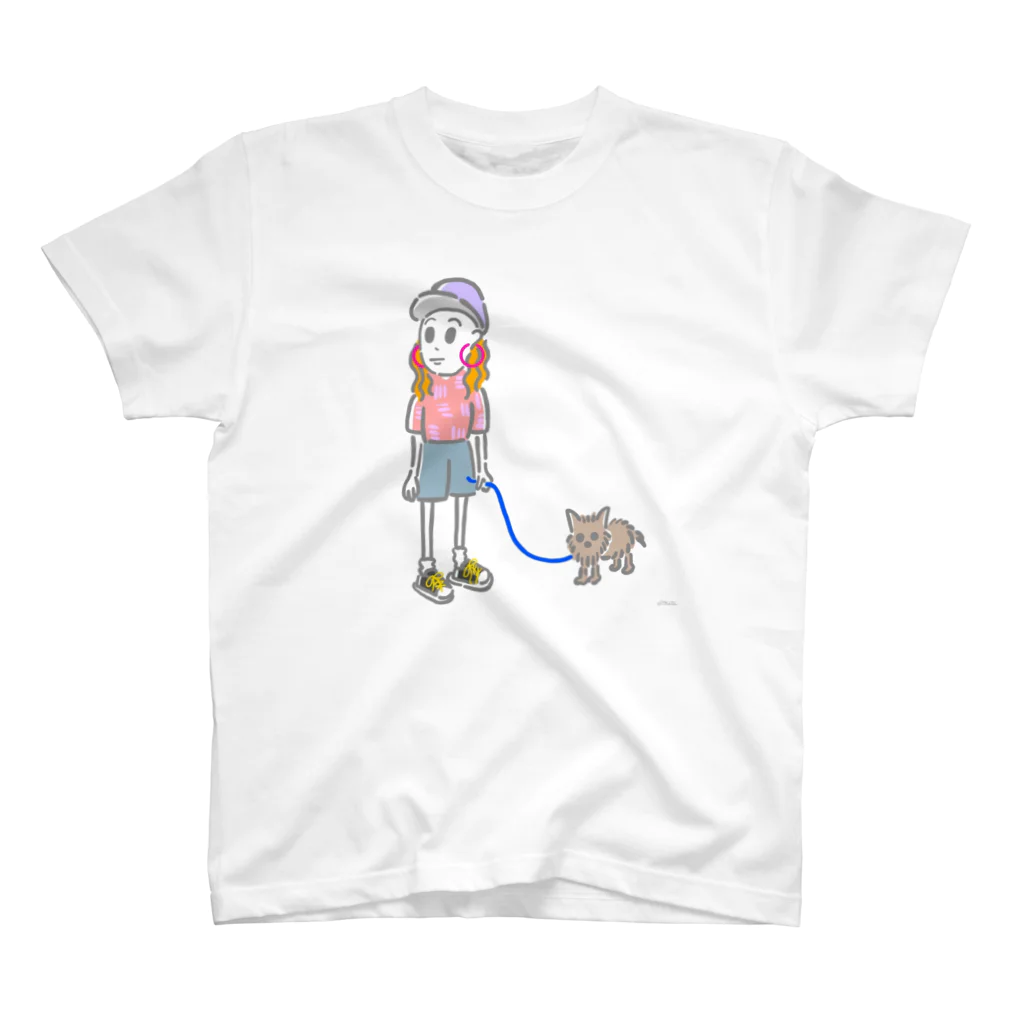 オバタアイの犬の散歩中 スタンダードTシャツ