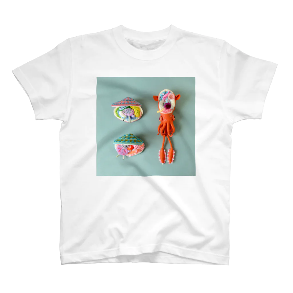 水島ひねの小耳イカと五目貝 スタンダードTシャツ