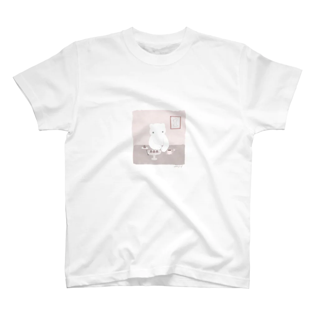 ねぼけまなこのカヌレ スタンダードTシャツ