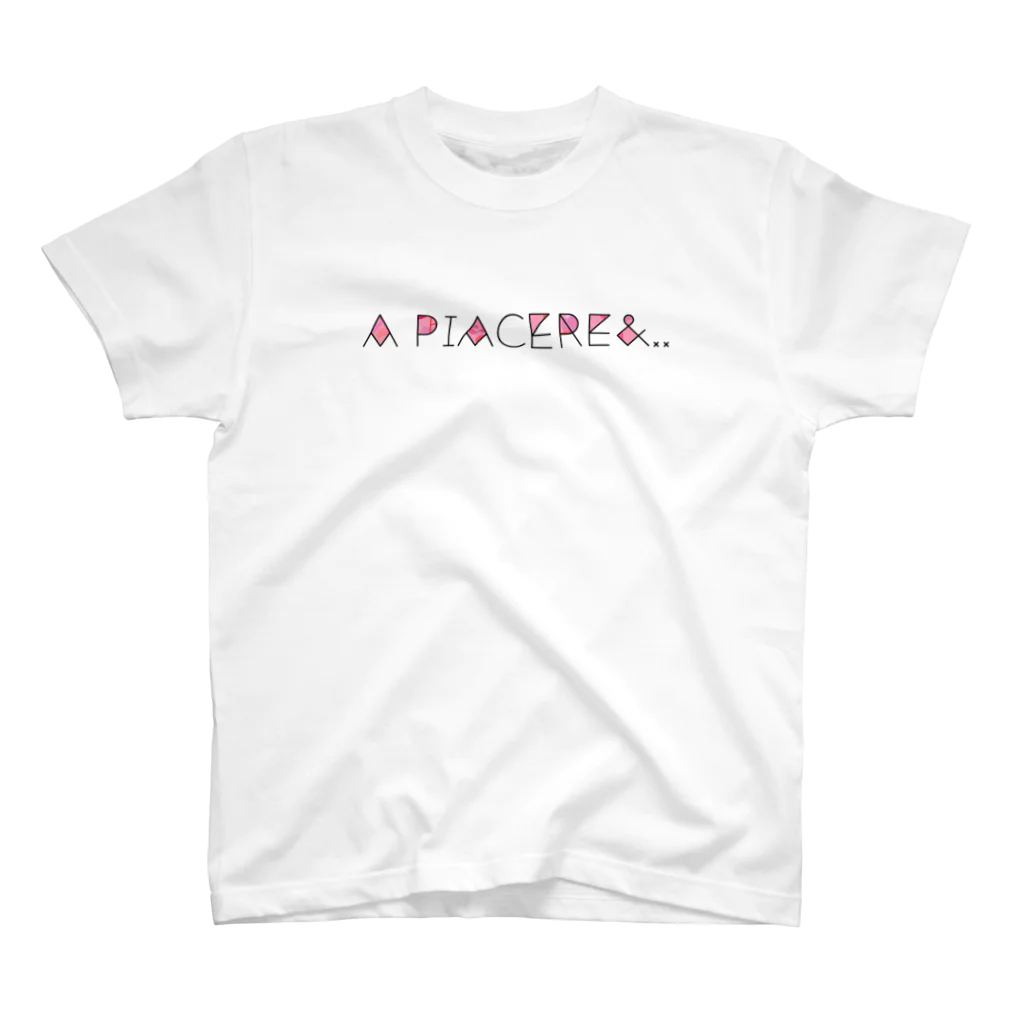 a piacere&.. (アピアチェーレ)のapia&.. Regular Fit T-Shirt