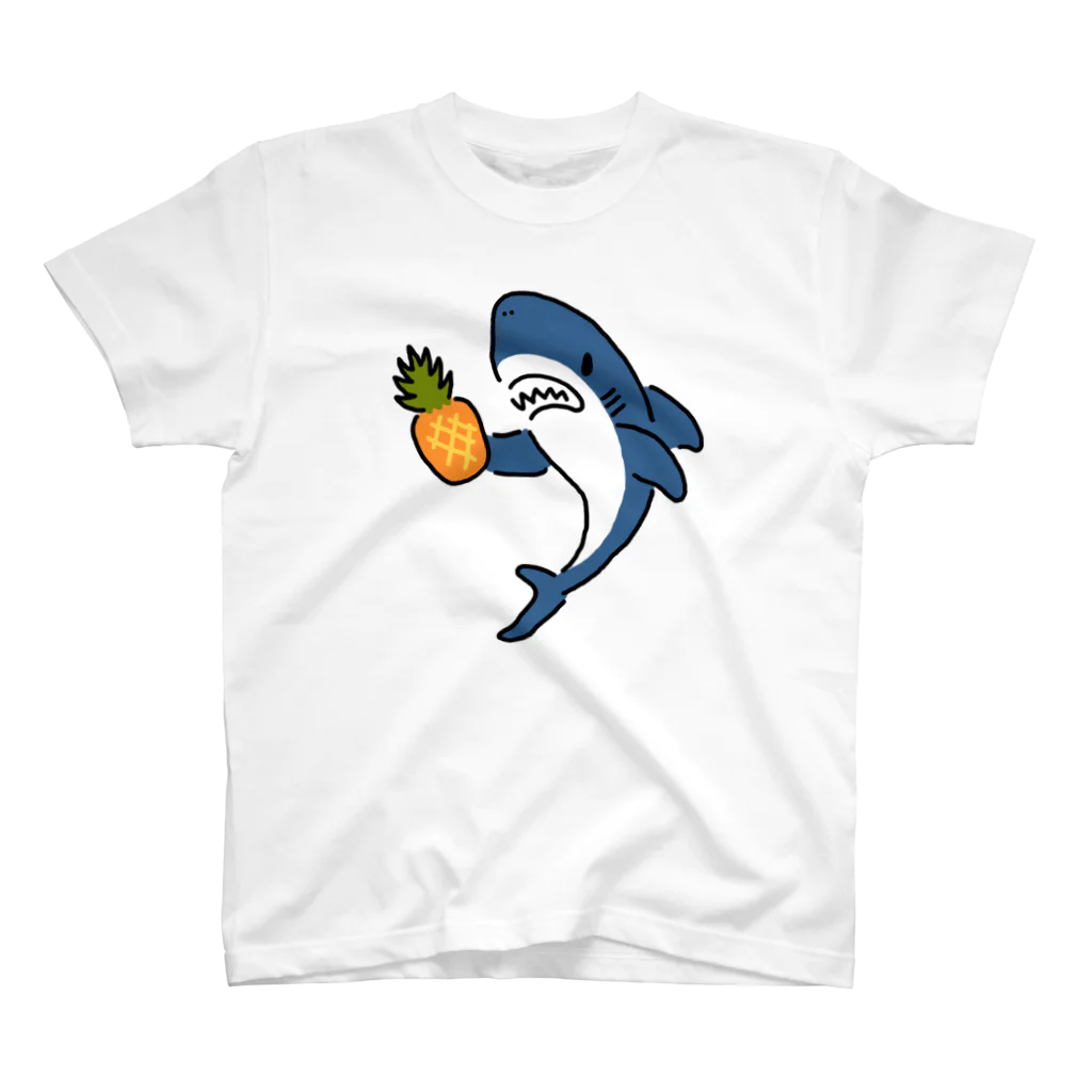 サメ わりとおもいのパイナップルとサメ Regular Fit T-Shirt