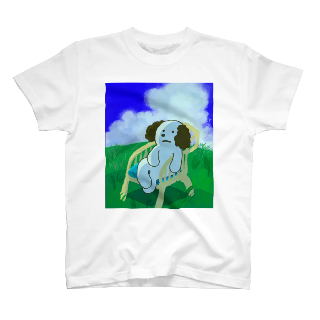 へんてこ屋さんの草原の椅子 いぬ Regular Fit T-Shirt