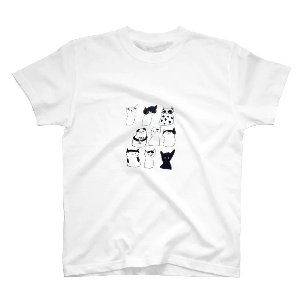 toshi1010のニャンコパンダ🐼 スタンダードTシャツ