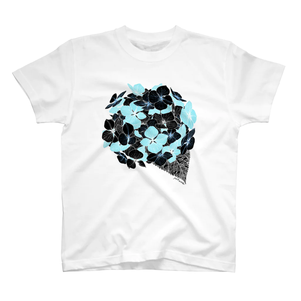 夜舟の黒紫陽花 Regular Fit T-Shirt