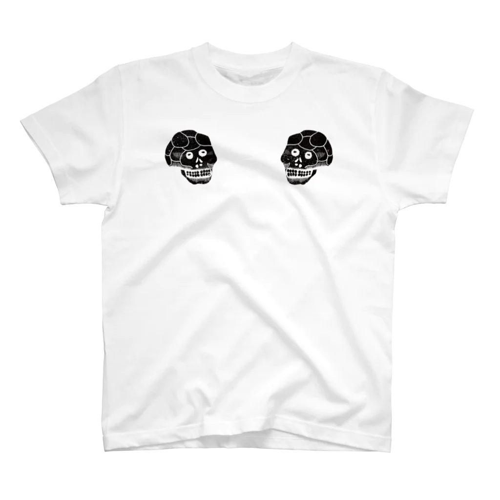 YourSukajanTshirt.comのスカル シーサイドブラック Regular Fit T-Shirt