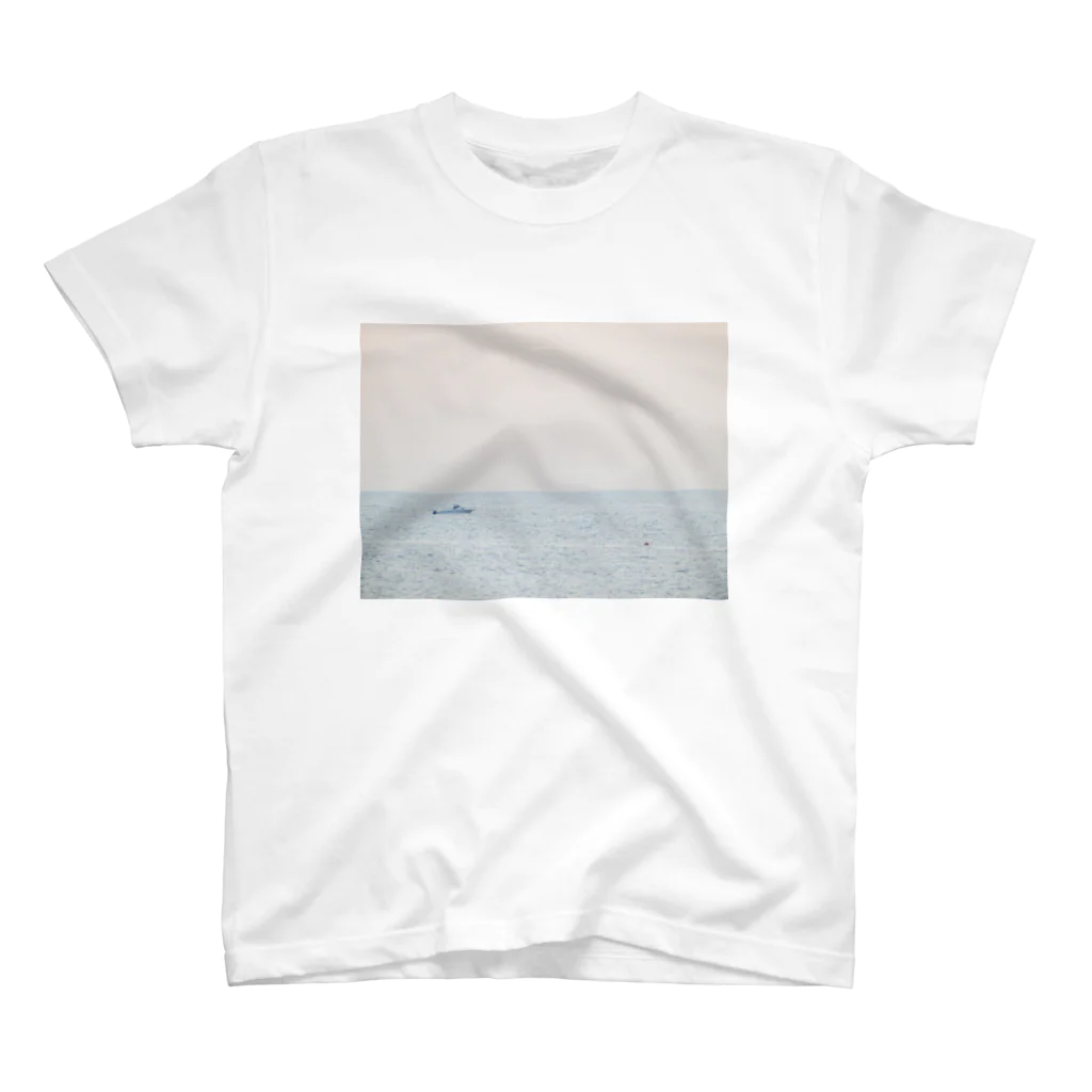 073shopの海 Regular Fit T-Shirt