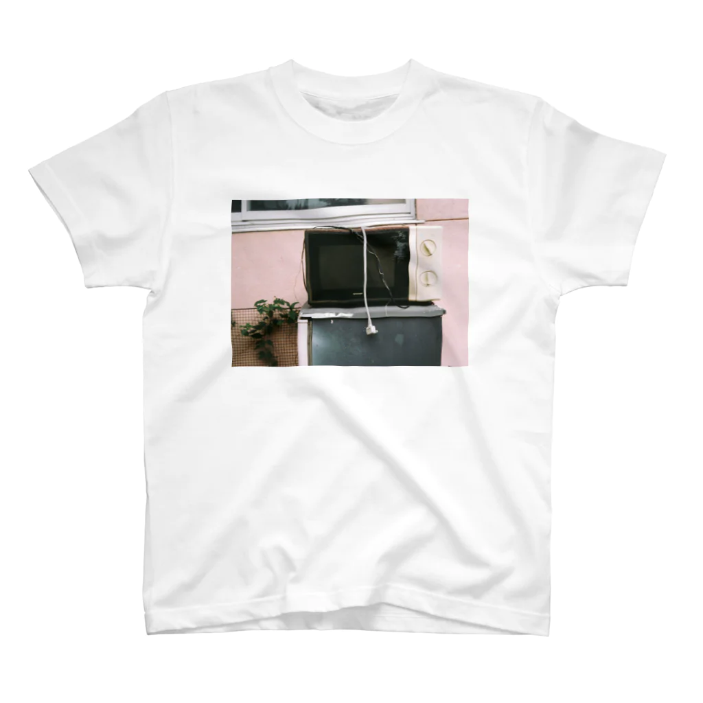 野宮（Nomiya）の電子レンジ Regular Fit T-Shirt