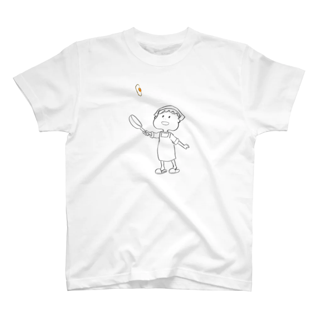 ふるやまなの目玉焼きを放りなげるこうくん スタンダードTシャツ