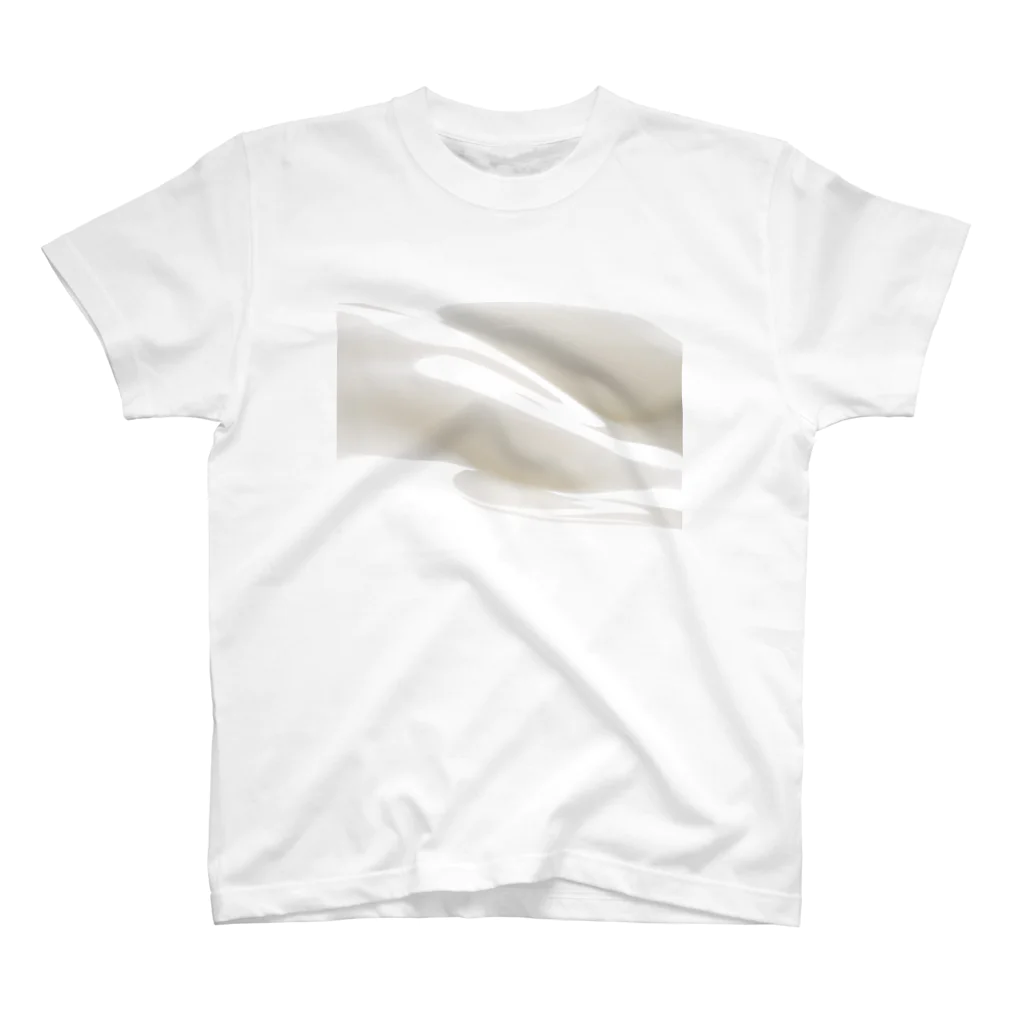 simoneのミルク Regular Fit T-Shirt