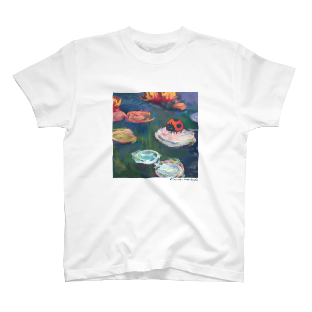 ノザキ-Nozakiの名画を楽しむてんとう虫〜水面の絵画〜 Regular Fit T-Shirt