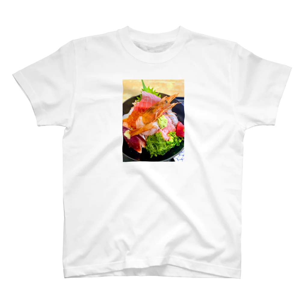 おいしい食べ物のおいしい海鮮丼 Regular Fit T-Shirt