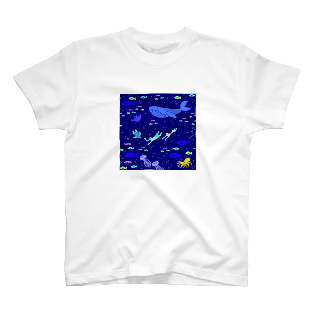 a k aの【夏T】海中遊泳 スタンダードTシャツ