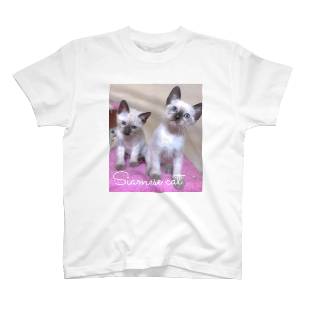 Siamese cat シャムのSiamese cat シャム猫 スタンダードTシャツ