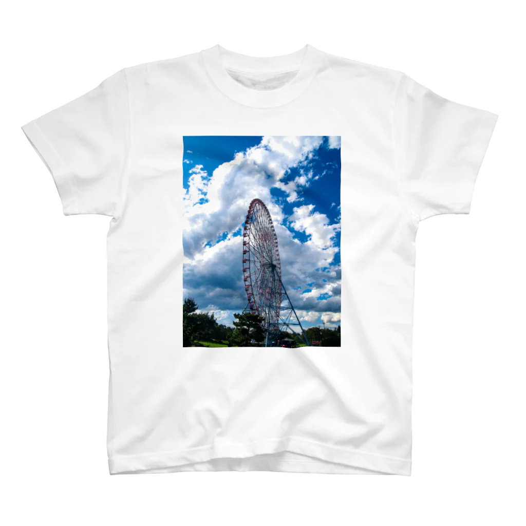 taka_1026の夏空に観覧車 スタンダードTシャツ