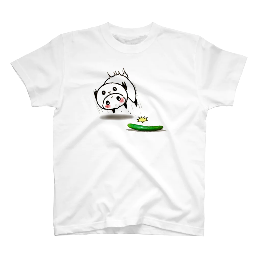 スパイシー千鶴のパンダinぱんだ(きゅうり) スタンダードTシャツ