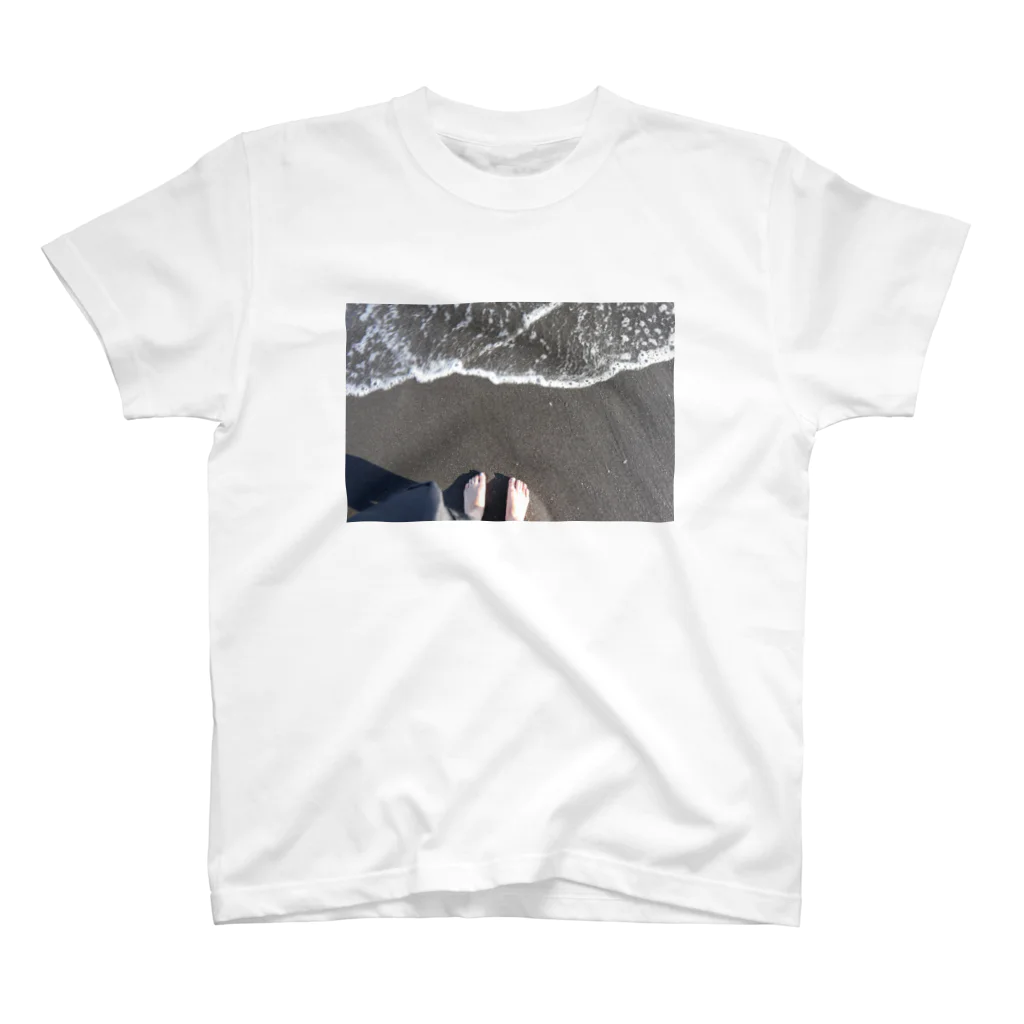 masaynのTシャツ/海と足 Regular Fit T-Shirt