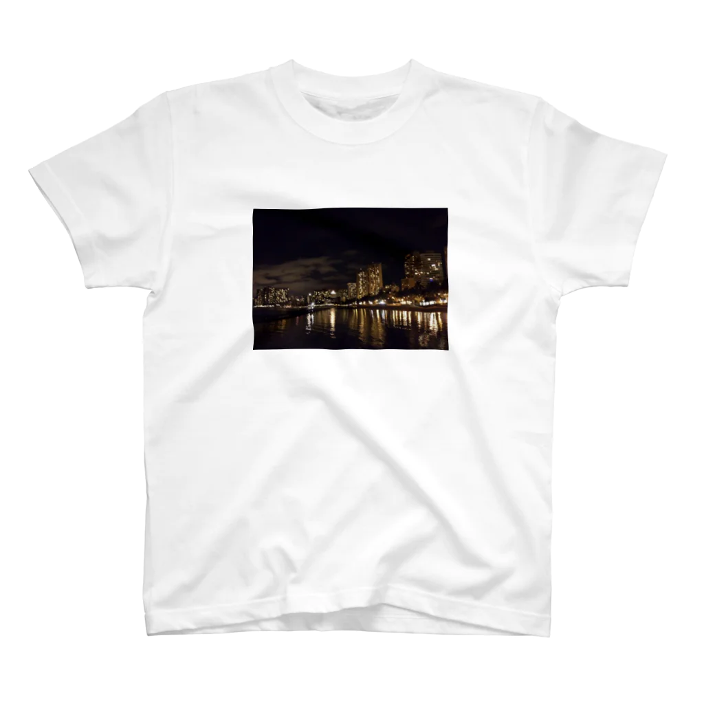 edamameの夜のWAIKIKI スタンダードTシャツ